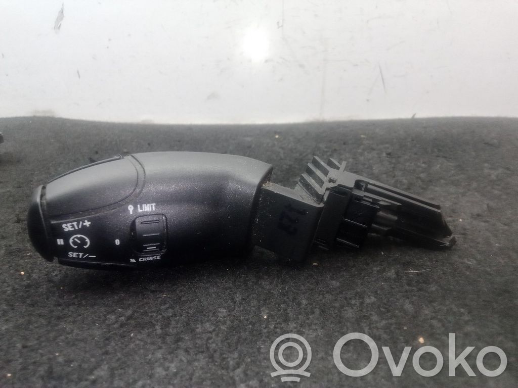 Peugeot 3008 I Przyciski multifunkcyjne 