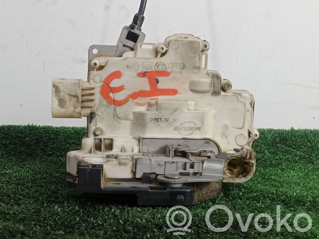 Seat Leon (1P) Front door lock 