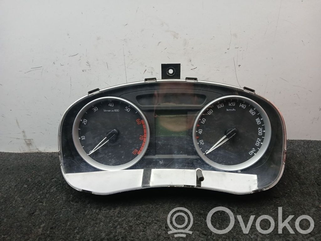 Skoda Fabia Mk1 (6Y) Speedometer (instrument cluster) 