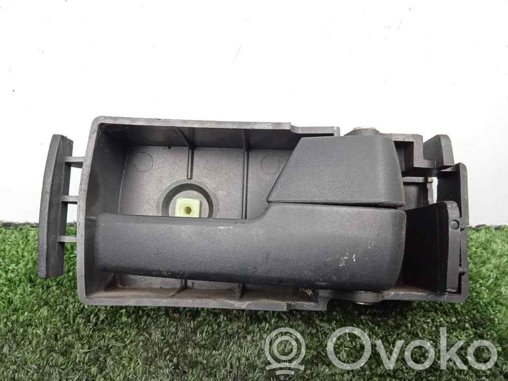 Manecilla interna puerta delantera   2T14V266A62
