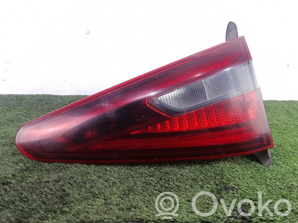 Alfa Romeo Stelvio Lampă spate în capacul portbagajului