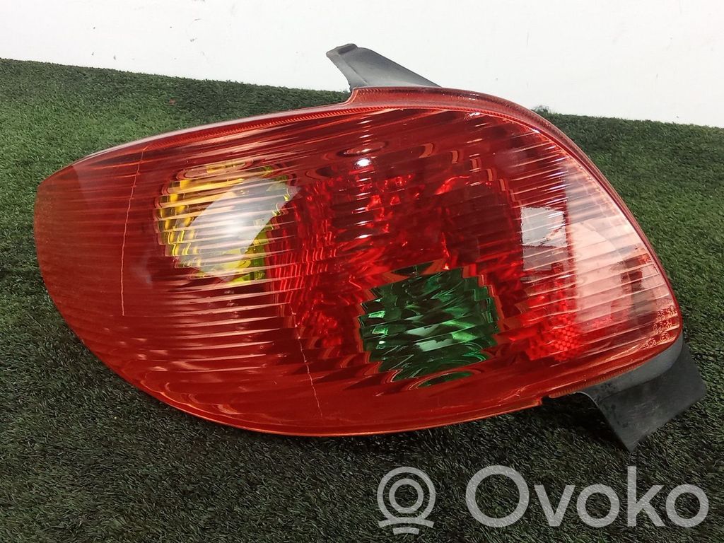 Peugeot 206 Luz trasera/de freno 