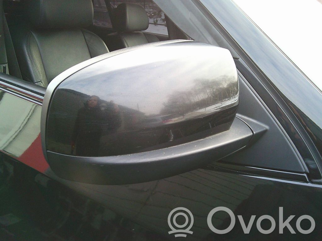 Front door electric wing mirror