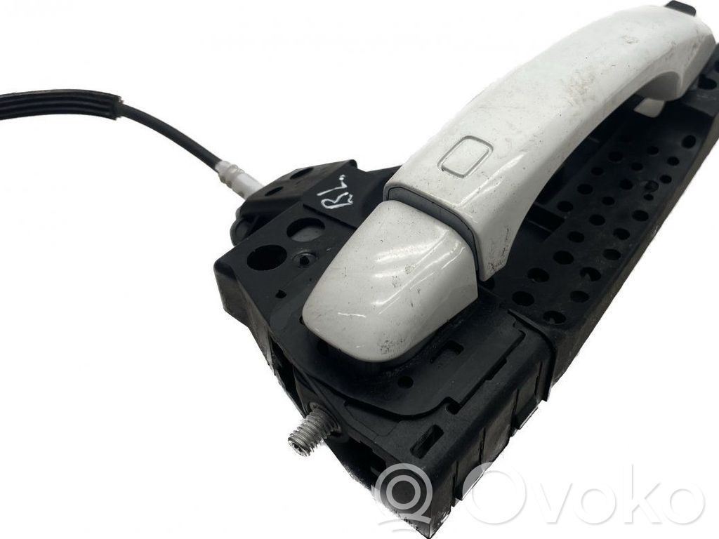 Manecilla externa puerta trasera   8T0837885B,8T0837885B