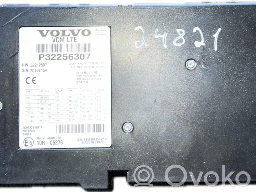 Volvo S90, V90 Tālruņa vadības bloks 