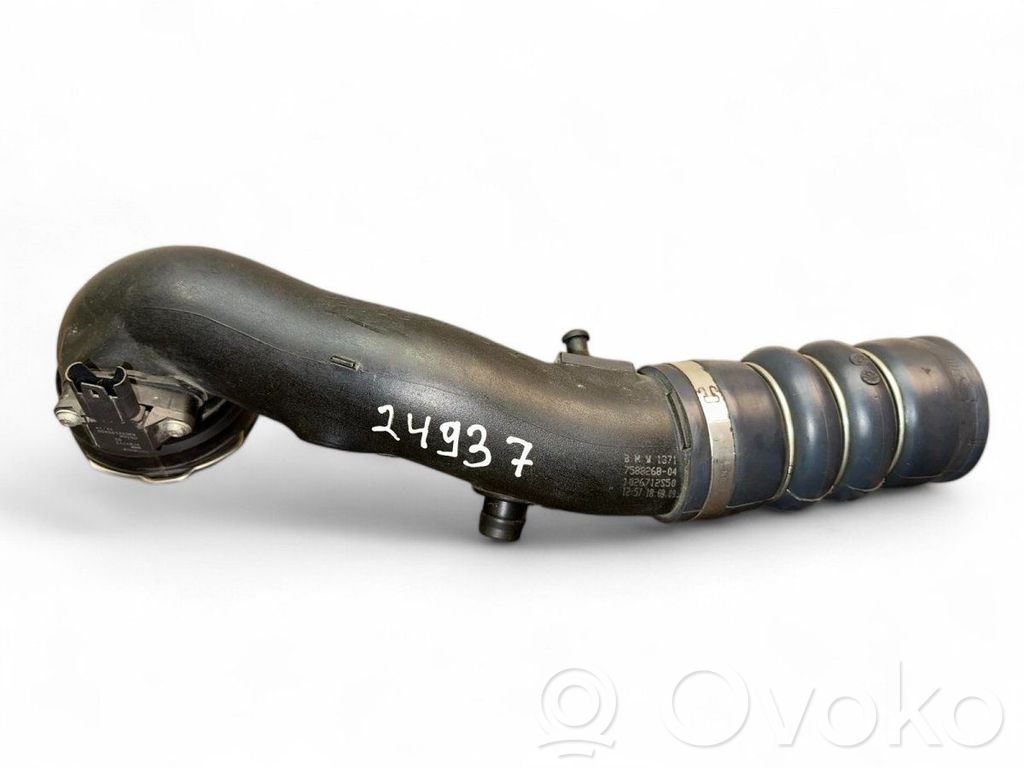 BMW 5 GT F07 Ansaugrohr Ansaugschlauch Turbolader 
