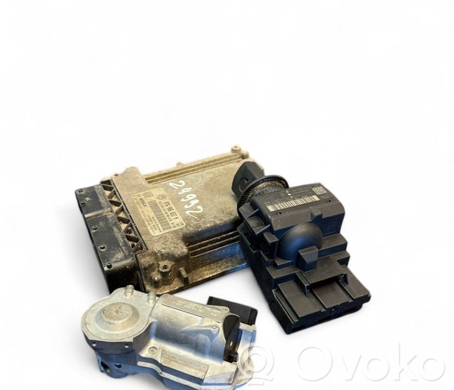Engine control unit/module   076907022N,076907022N,0281016821,076906022N,1037504777,1037517520,9064620130,9065455608,9065455708,9065455808,A00090040,A0009004000,A9065455608,A9065455708,A9065455808,HVW9064620130