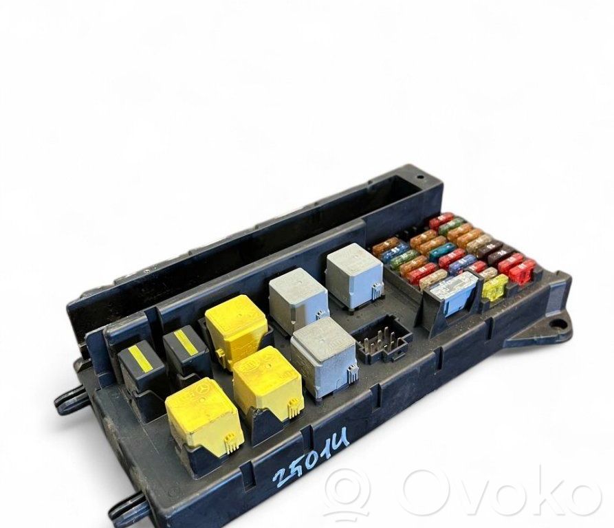 Volkswagen Crafter Juego de caja de fusibles 