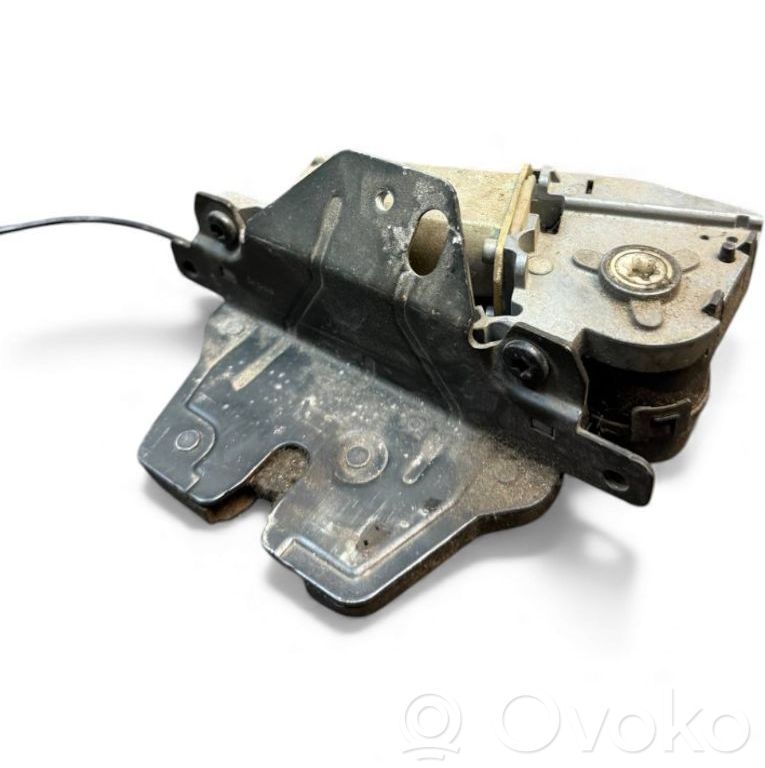 Tailgate/trunk/boot lock/catch/latch   51247111008,51247111008,7111008