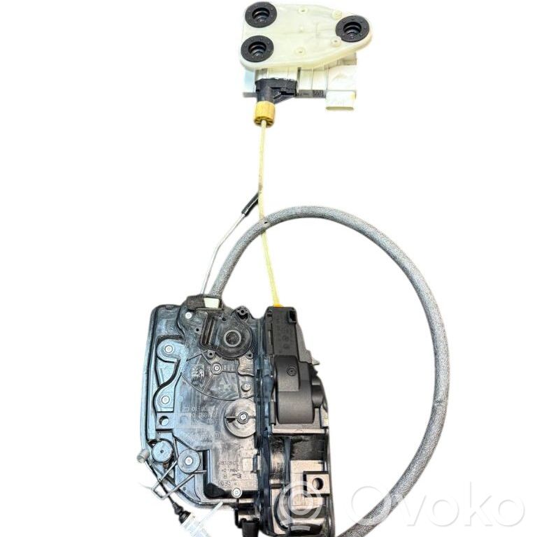 BMW X5 F15 Zamek drzwi tylnych 