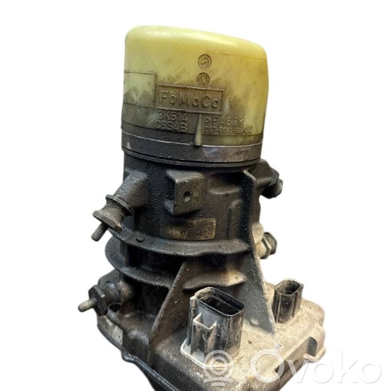 Ohjaustehostimen pumppu   31387595,31387595