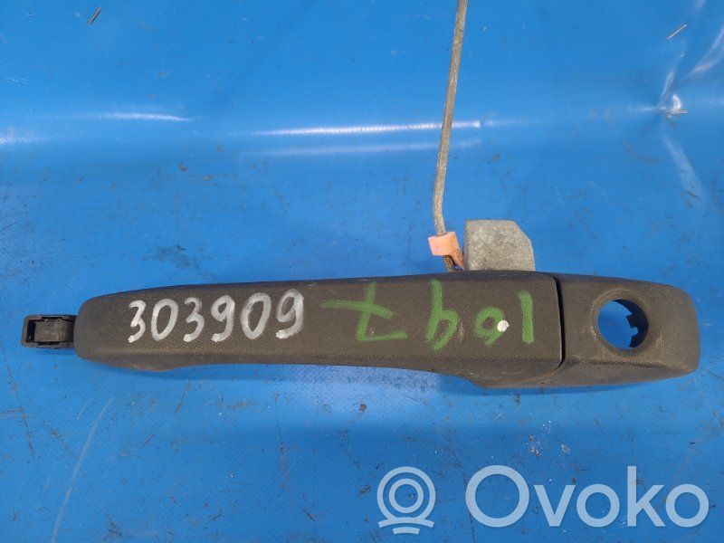 Dodge Caliber Front door exterior handle 