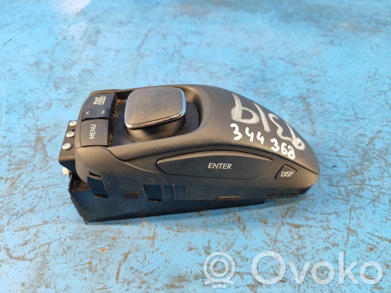 Lexus CT 200H MMI control unit 