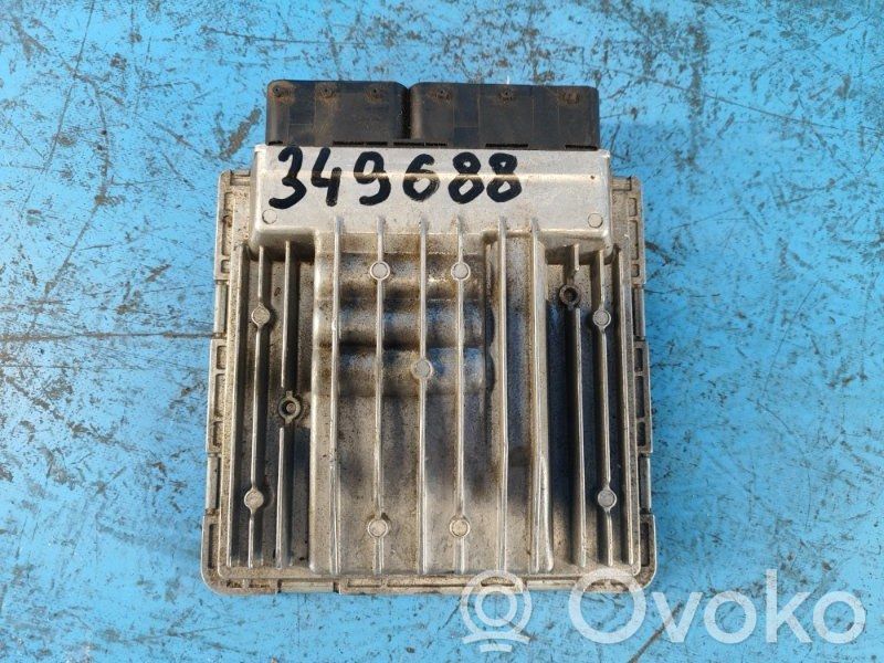 BMW 3 E92 E93 Variklio valdymo blokas 