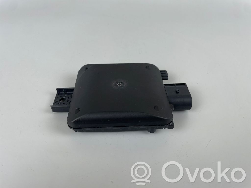 Volkswagen Golf VIII Módulo de control de punto muerto 