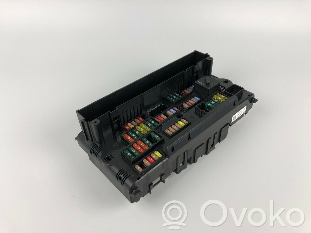 BMW 7 F01 F02 F03 F04 Skrzynka bezpieczników / Komplet 