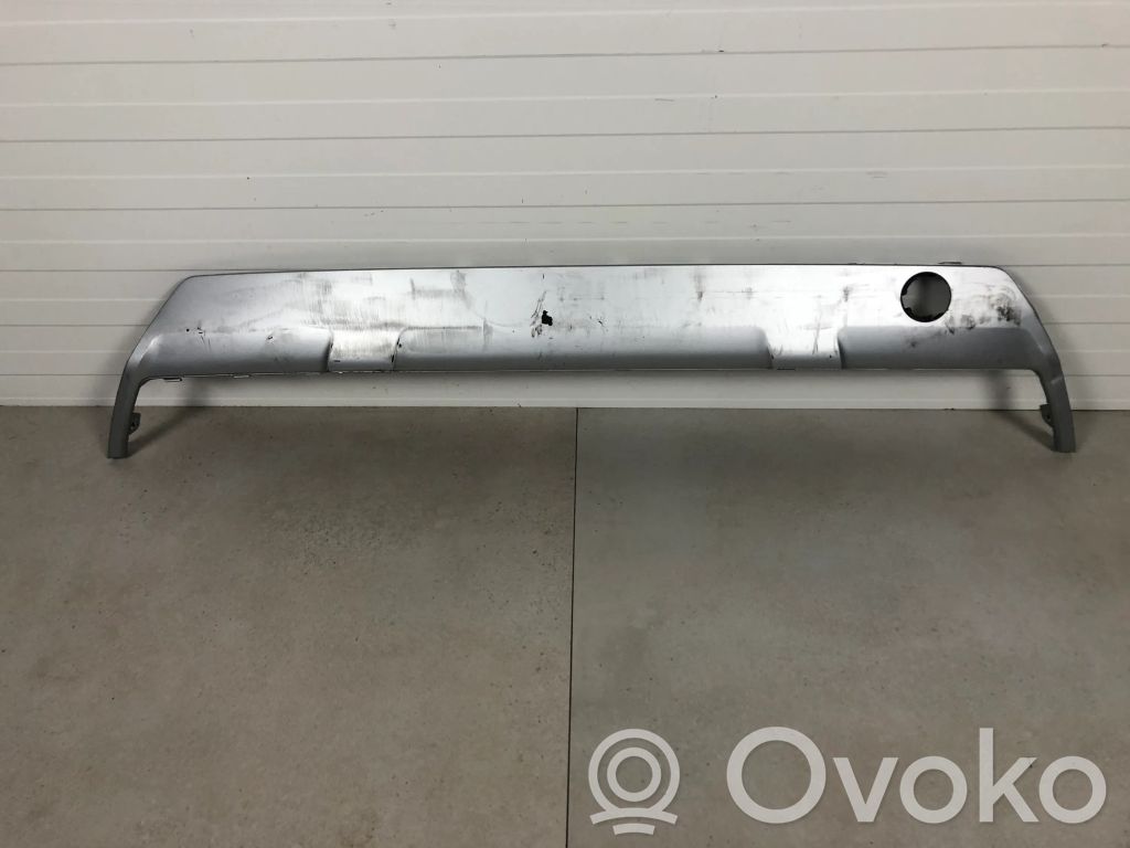 Seat Arona Moldura embellecedora de la barra del amortiguador trasero 