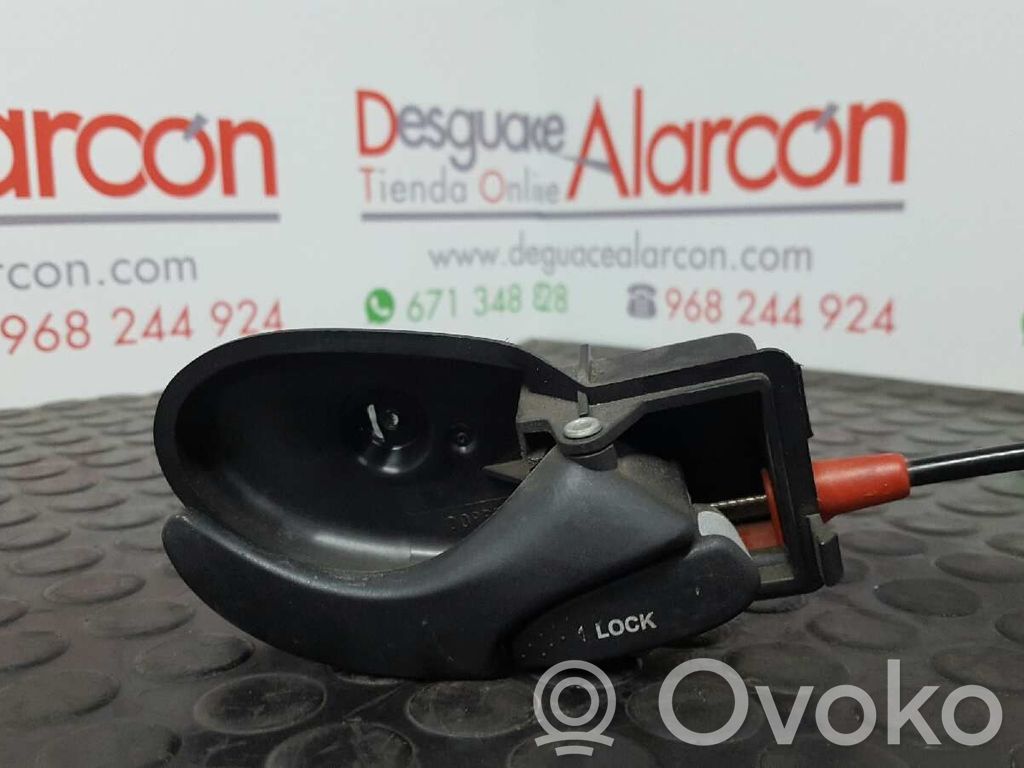Manecilla interna puerta delantera   YC15V22600A