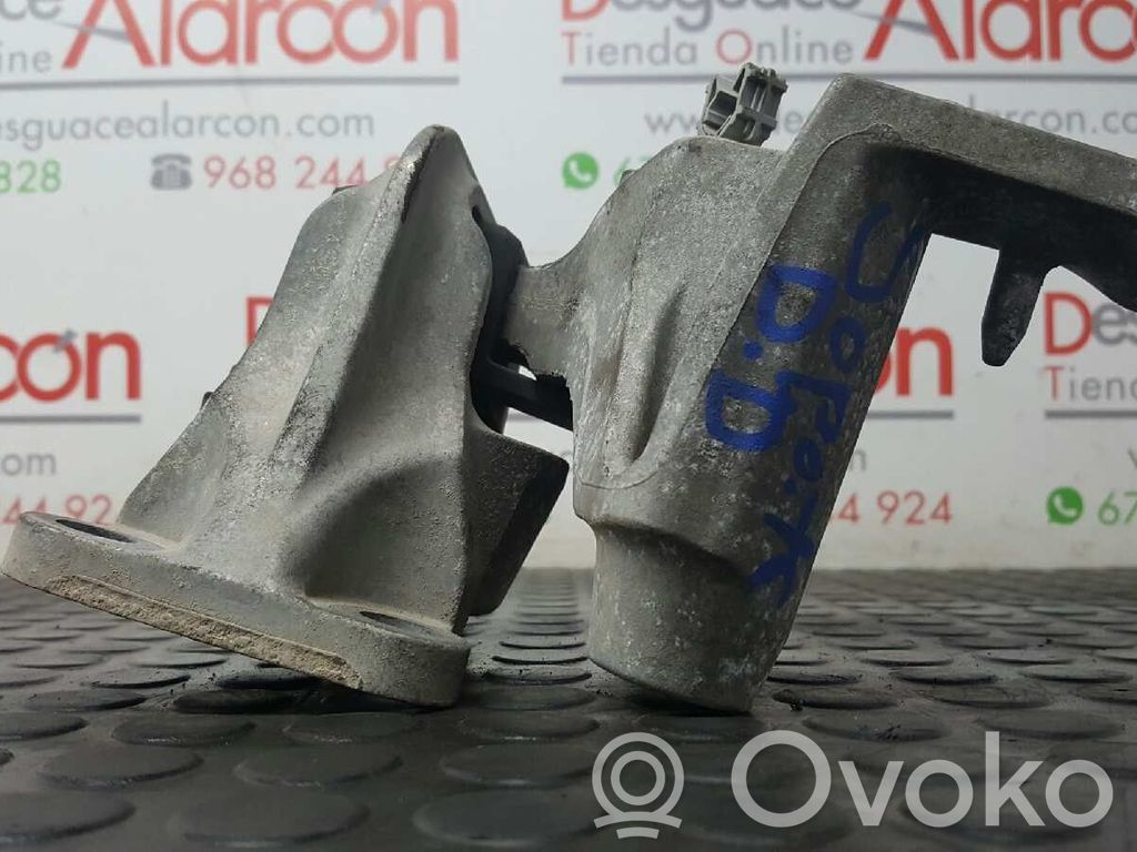 Engine mount bracket   112100014R
