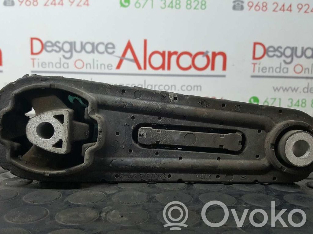 Dacia Sandero Engine mount bracket 