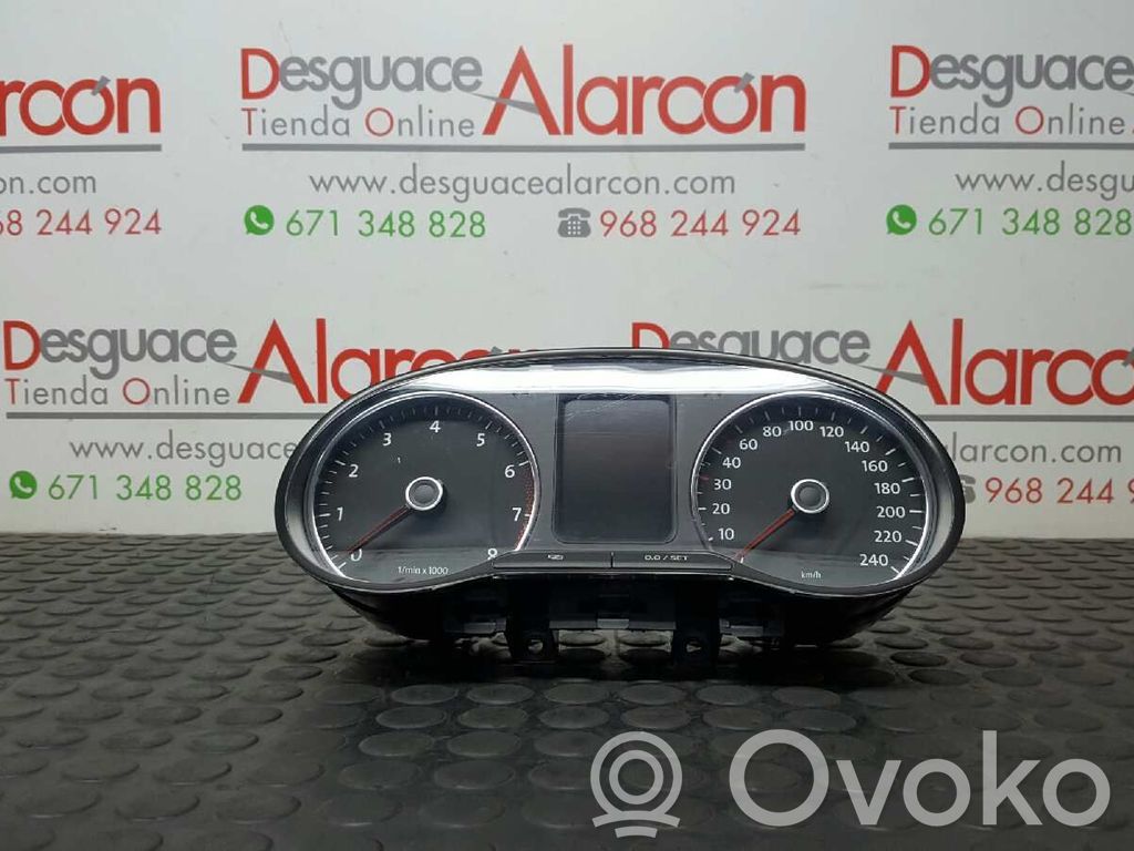 Volkswagen Polo V 6R Tachimetro (quadro strumenti)
