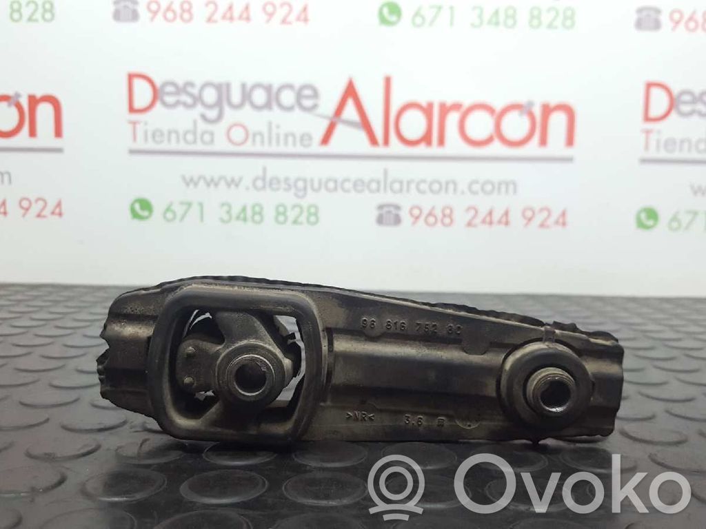 Peugeot 208 I Engine mount bracket 