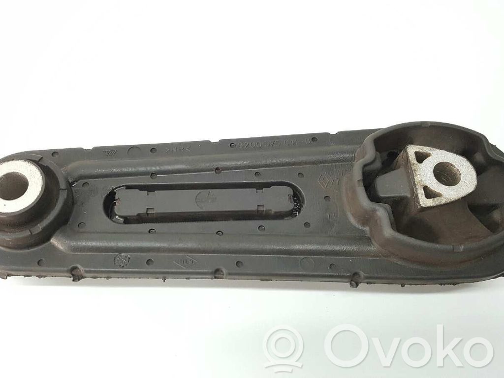Dacia Sandero II Engine mount bracket 