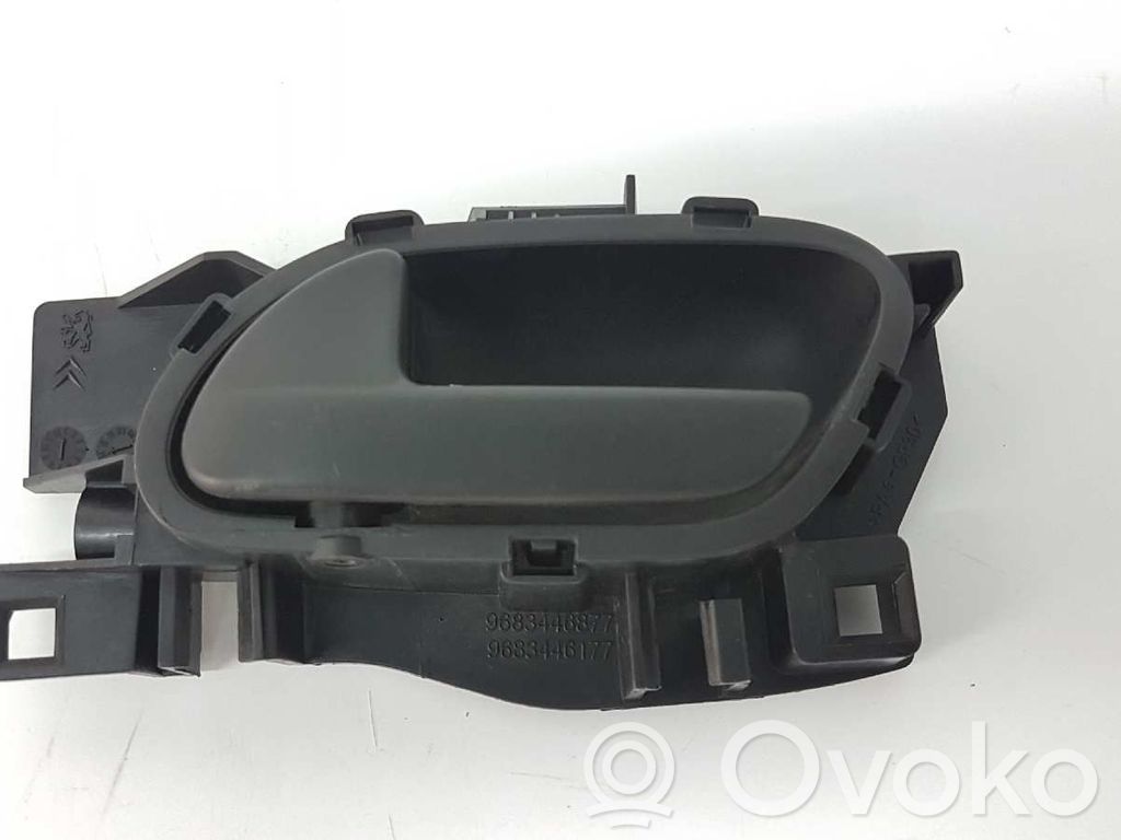 Manecilla interna puerta trasera   9683446877,9683446177,9143V0