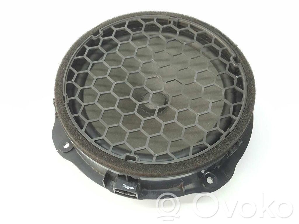 Altavoz de la puerta trasera   8V0035415A