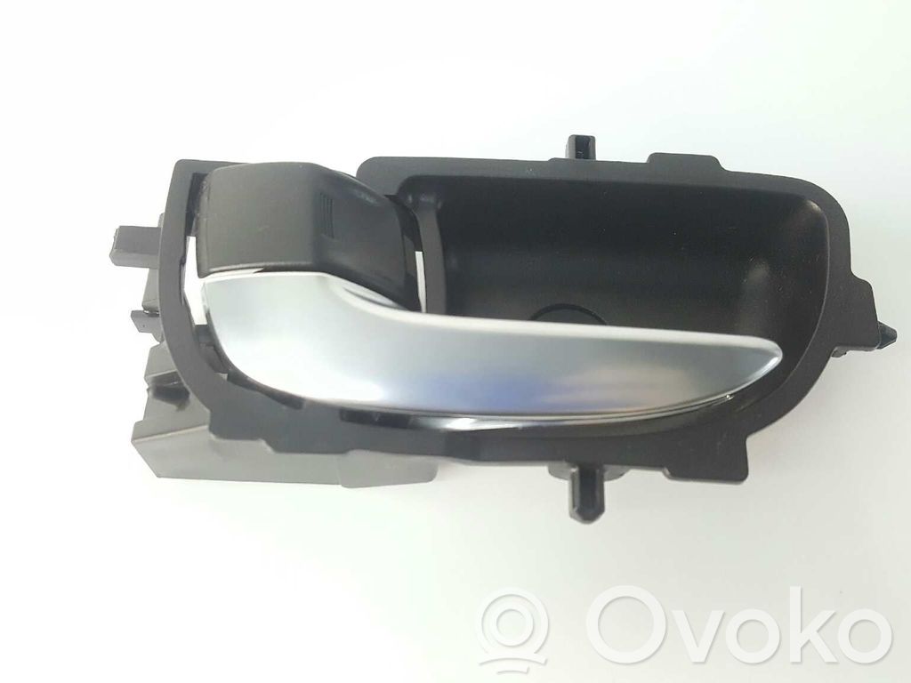 Manecilla interna puerta trasera   692060D450,6920602300,6920602300C2