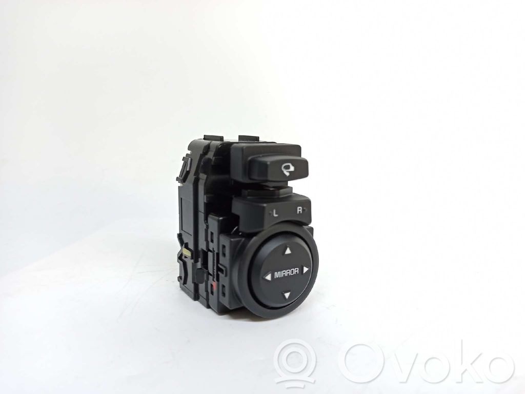 KIA Stonic Wing mirror switch 