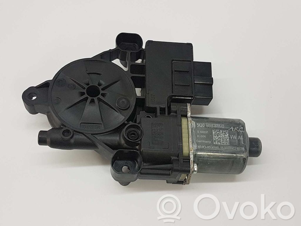Volkswagen Polo VI Motorino alzacristalli della portiera posteriore