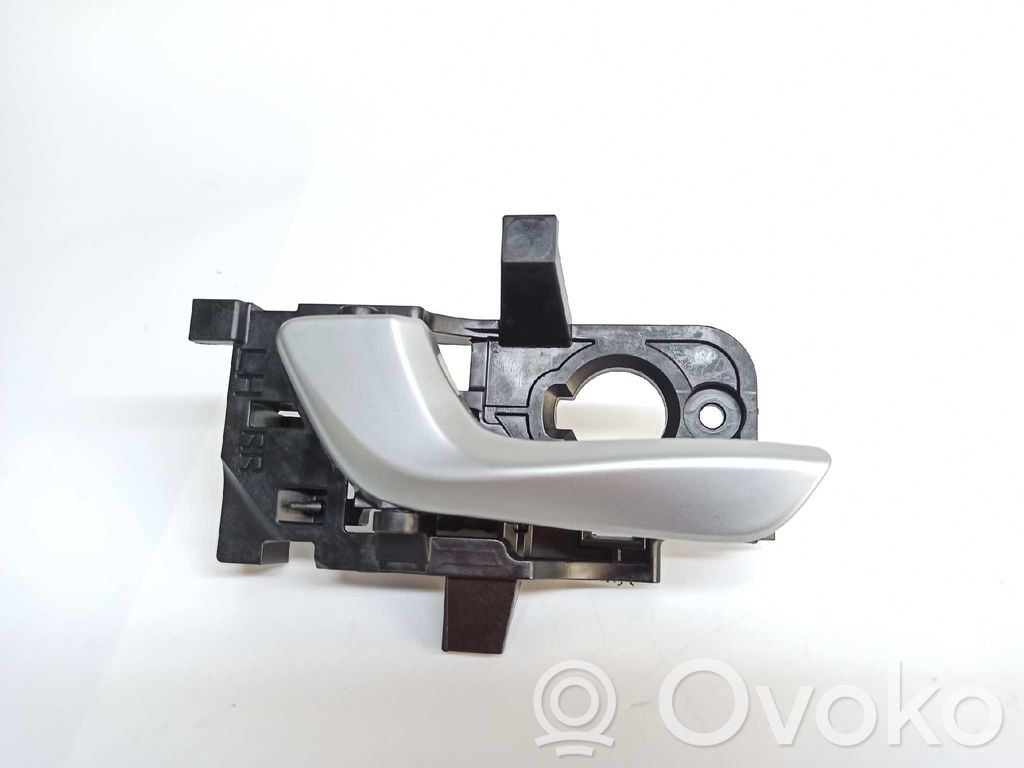 KIA Stonic Manecilla interna puerta trasera 