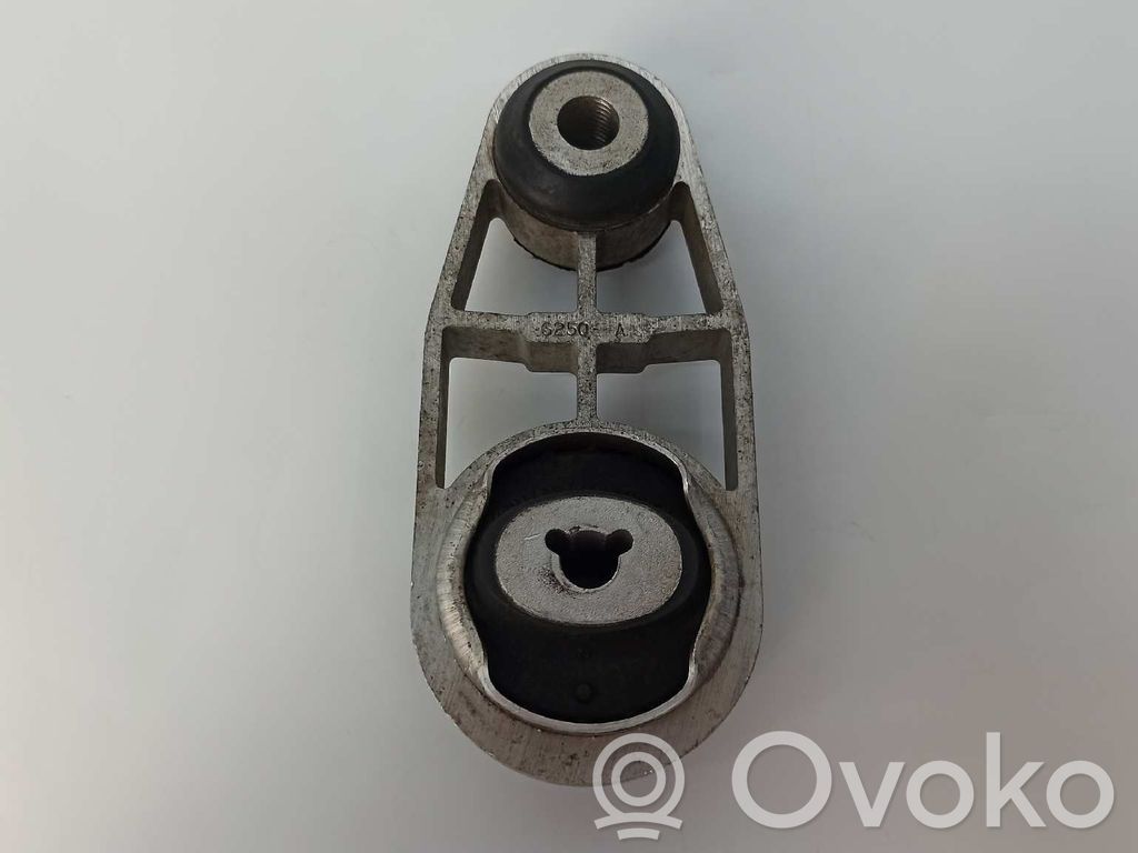 Renault Megane II Engine mount bracket 