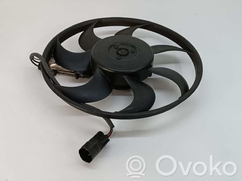 Volvo C30 Elektrisks radiatoru ventilators 