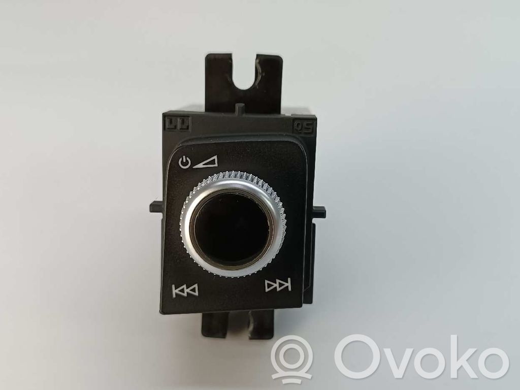 Interruptor de control multifunción   80B919616