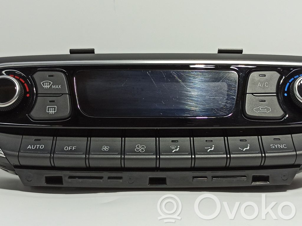 Hyundai i30 Unitate control climatizare