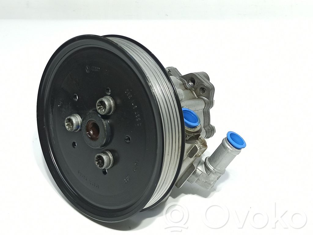 Audi A8 S8 D3 4E Ohjaustehostimen pumppu 