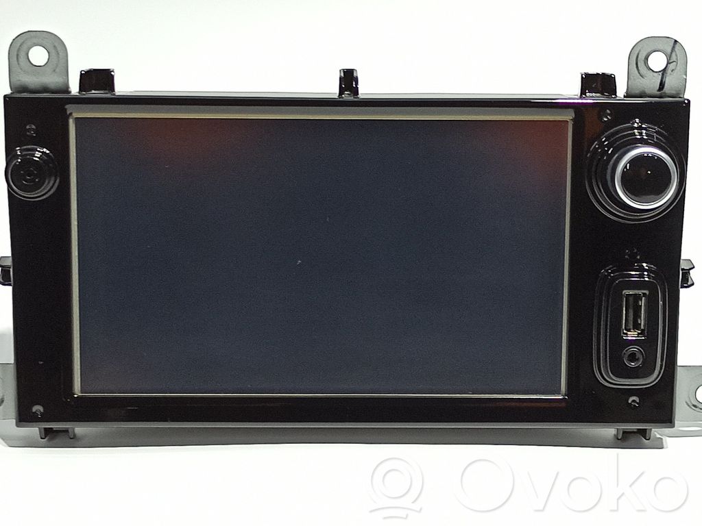 Renault Clio IV Radio/CD/DVD/GPS head unit 