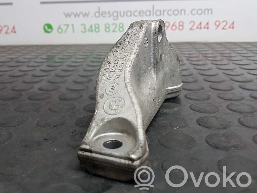 Soporte de montaje del motor   13517804376,24188110