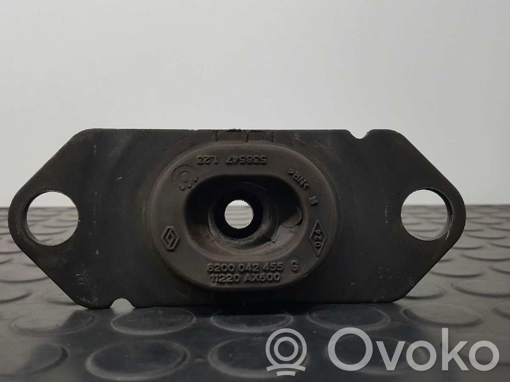 Nissan Micra Engine mount bracket 