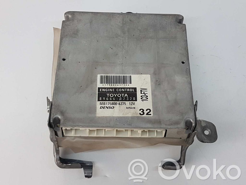 Toyota Corolla E120 E130 Sterownik / Moduł ECU 