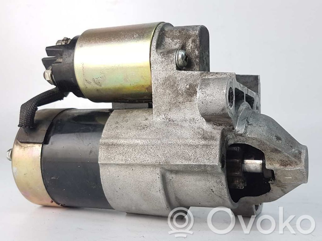 Nissan Kubistar Kita išorės detalė 