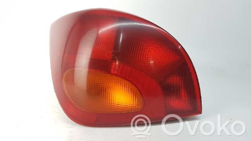 Ford Fiesta Aizmugurējais lukturis virsbūvē 