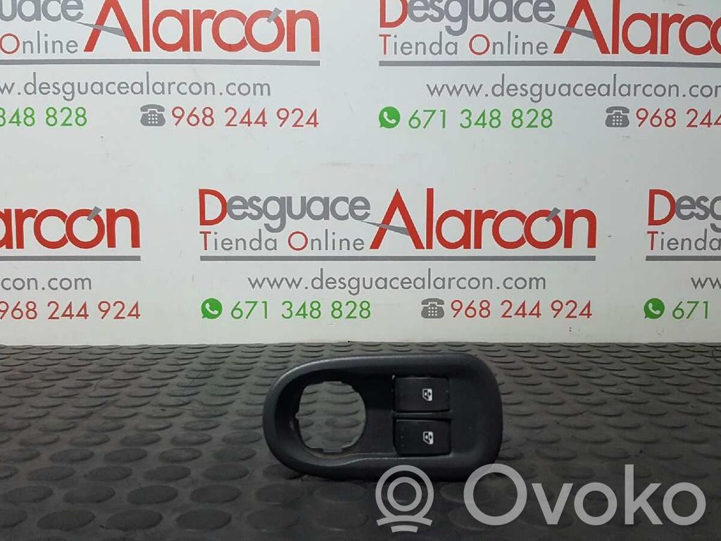 Renault Kangoo II Electric window control switch 