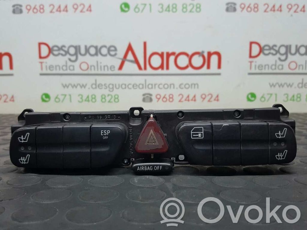 Mercedes-Benz E AMG W210 Interruttore luci di emergenza