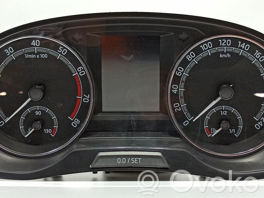 Skoda Fabia Mk3 (NJ) Geschwindigkeitsmesser Cockpit 