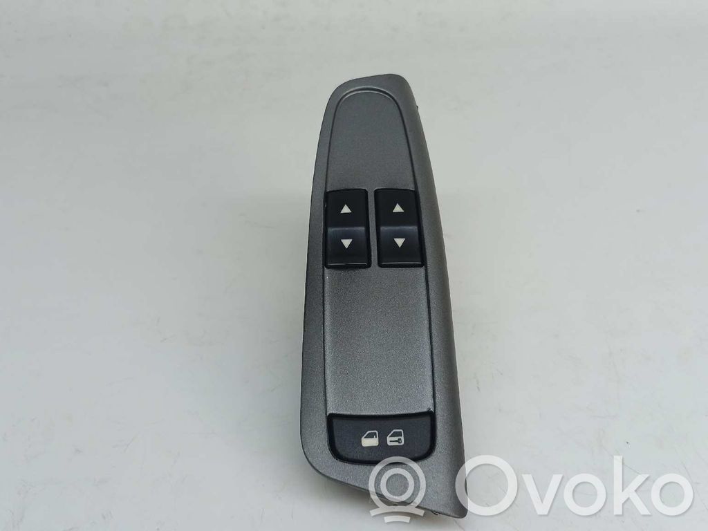 Fiat Stilo Przyciski szyb 