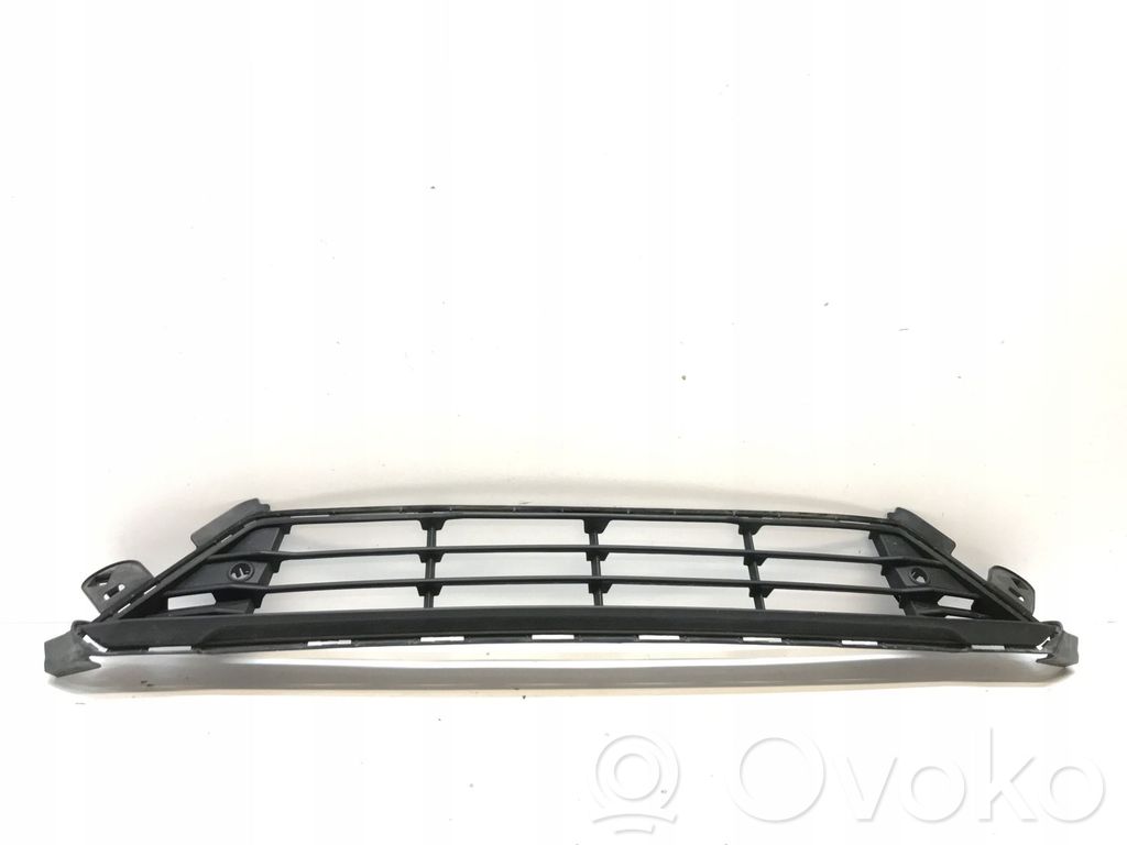 Volvo S60 Front bumper lower grill 
