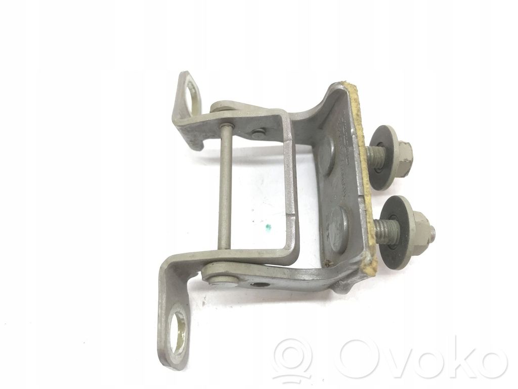 Volvo V60 Tailgate/trunk/boot hinge 